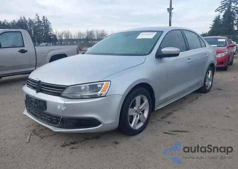 2013 Volkswagen Jetta 2.0L Tdi из США, поврежденный, VIN 3VWLL7AJ0DM377982
